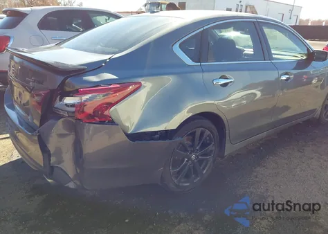 2018 Nissan Altima 2.5 Sr из США, поврежденный, VIN 1N4AL3AP7JC280501